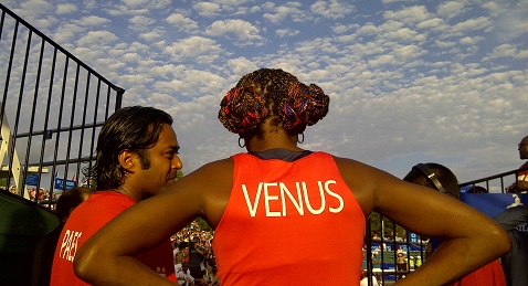 Still image from Venus vs..