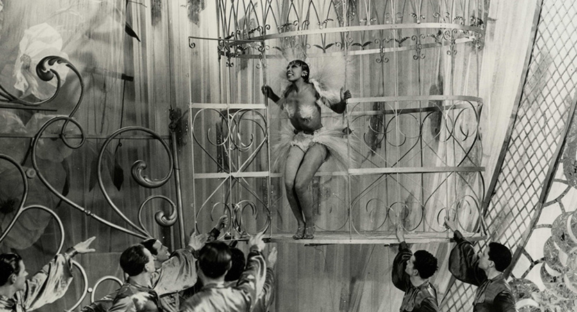 Still image from Zou Zou.